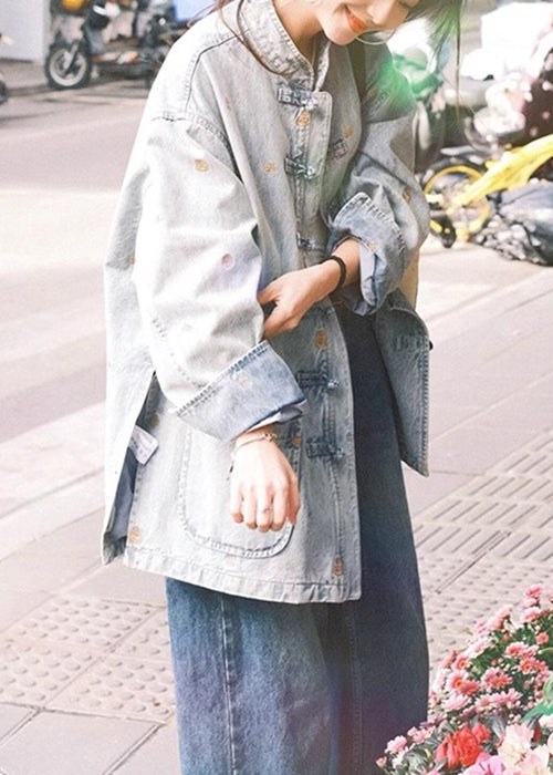 Gracefully Styled Coat for Any Occasion