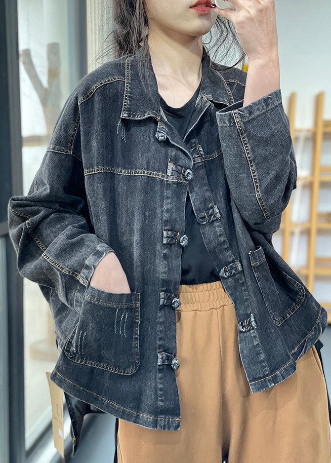 Sophisticated Coat with a Clean Classic Look