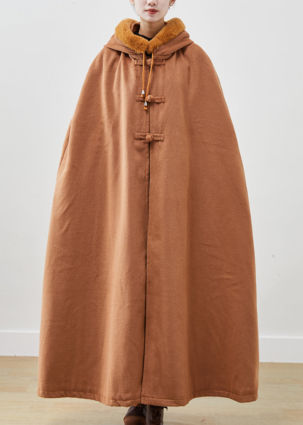 Gracefully Styled Coat for Any Occasion