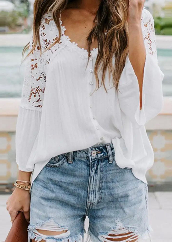 Effortlessly Elegant Shirt with a Timeless Design