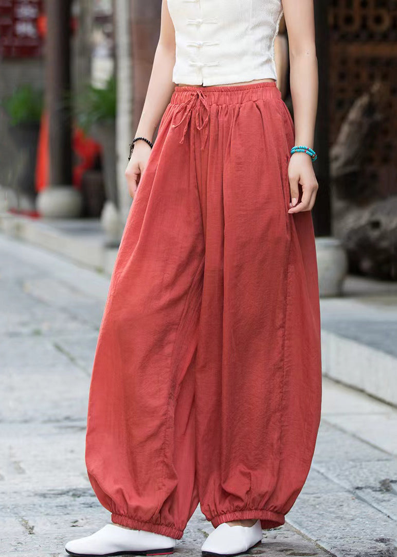 Effortlessly Elegant Pants with a Timeless Design