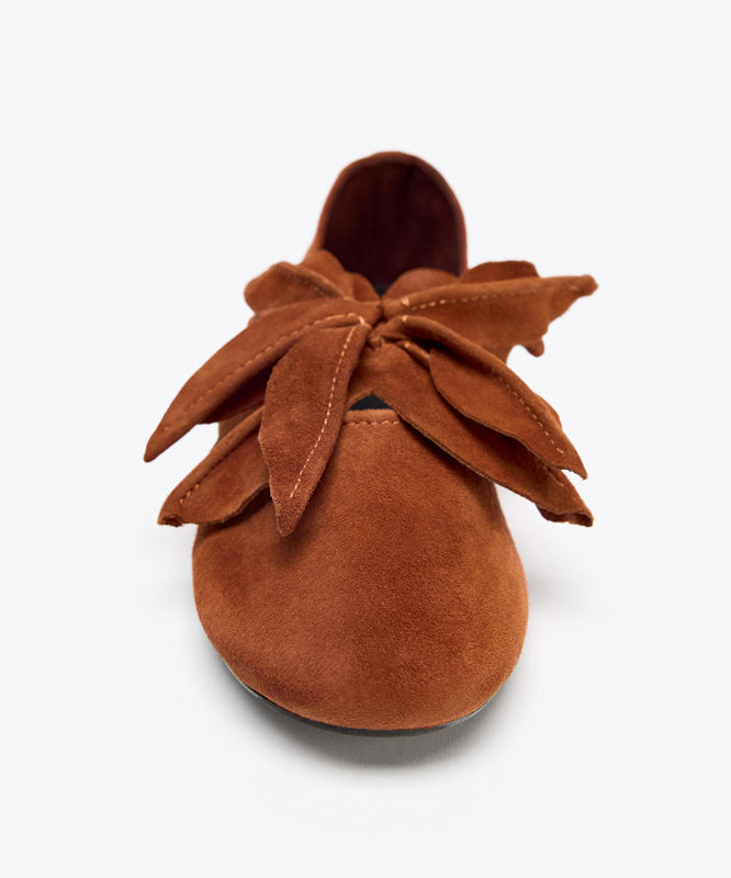 Chic Orthopedic Flats with Unique Design