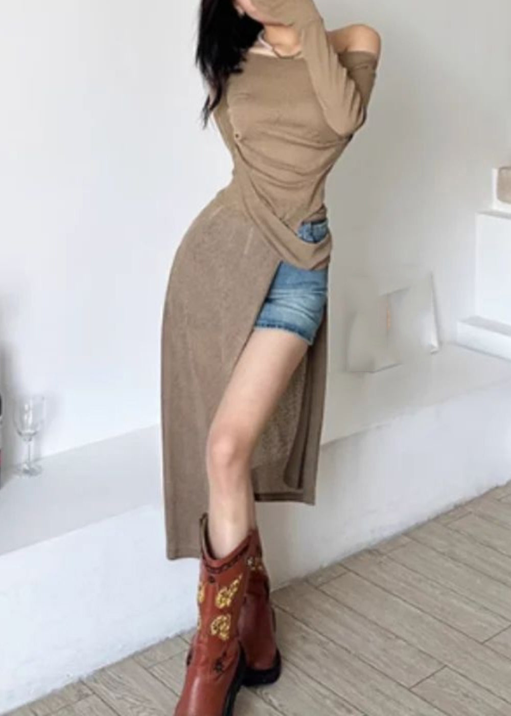 Beautifully Crafted Dress in a Classic Style