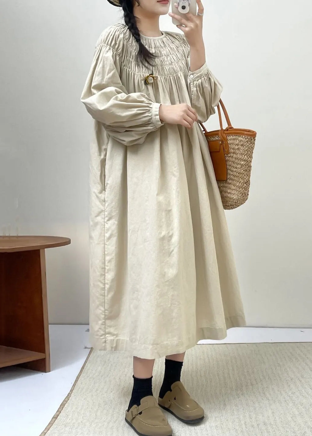 Well Tailored Dress with a Graceful Silhouette