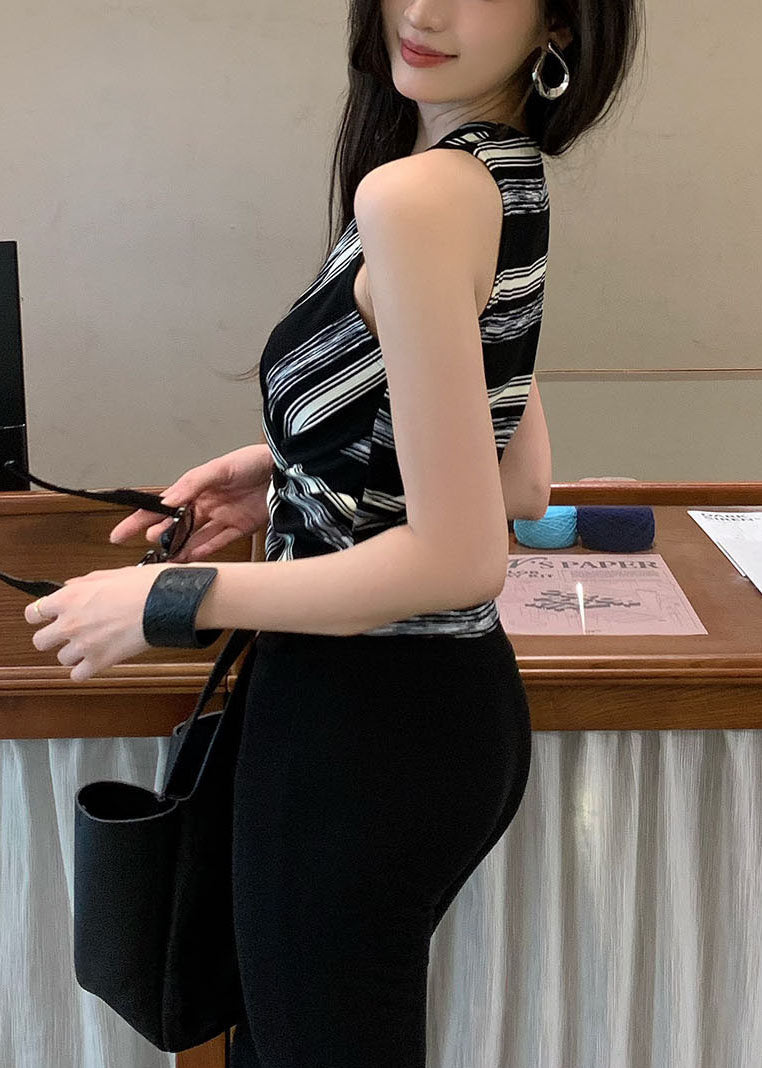 Classic Vintage Top with a Flattering Fit
