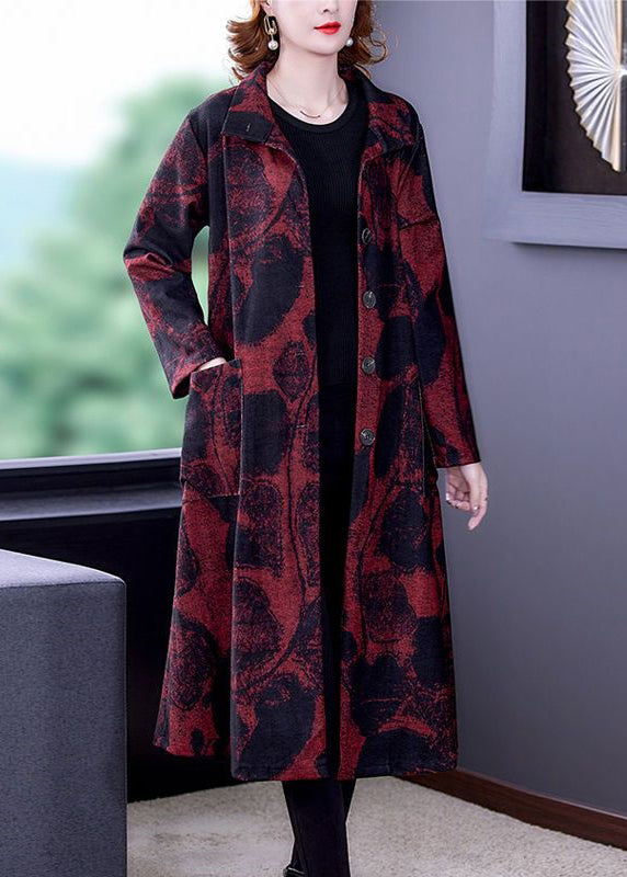 Beautifully Finished Coat in a Timeless Design