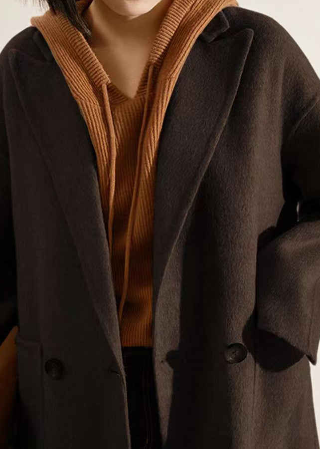 Classic Vintage Coat with a Flattering Fit