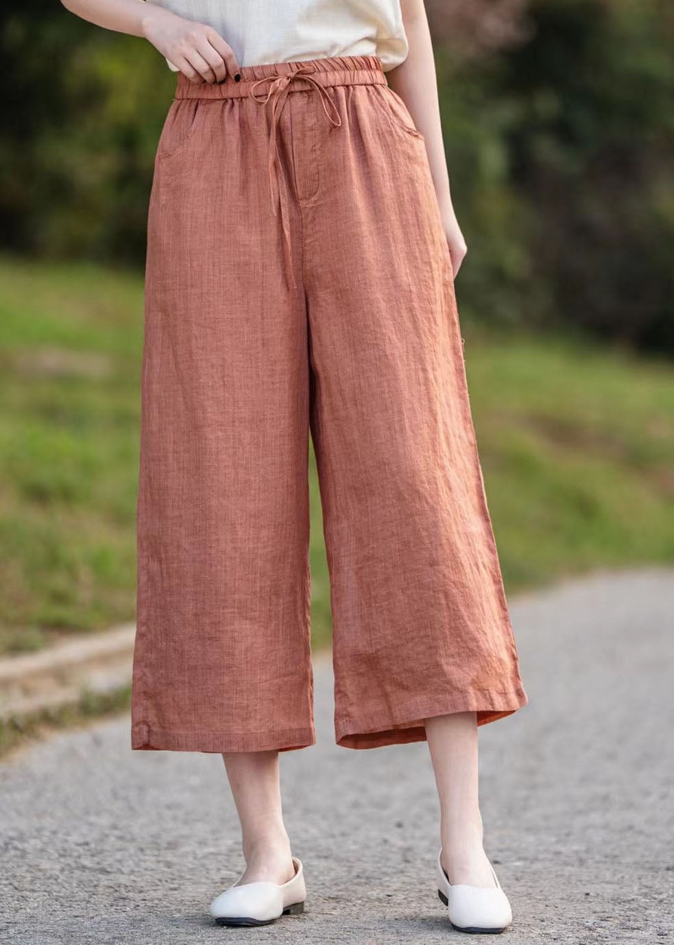 Elegantly Styled Pants for Everyday Wear