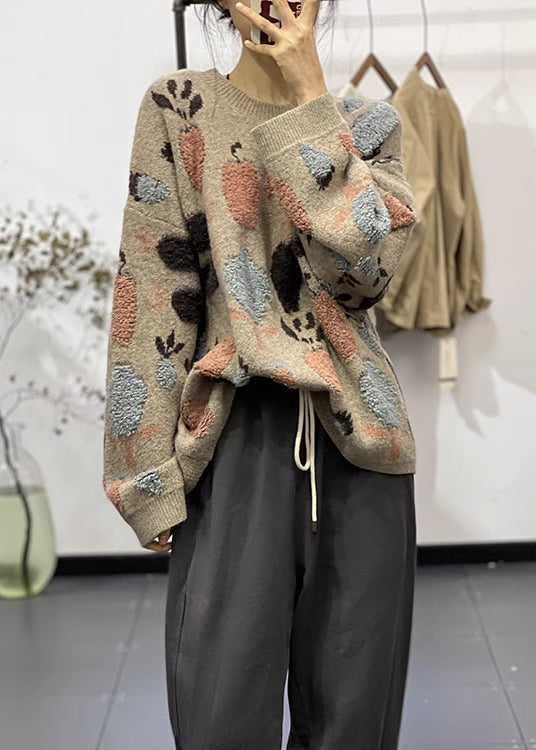 Classic Vintage Sweater with a Flattering Fit