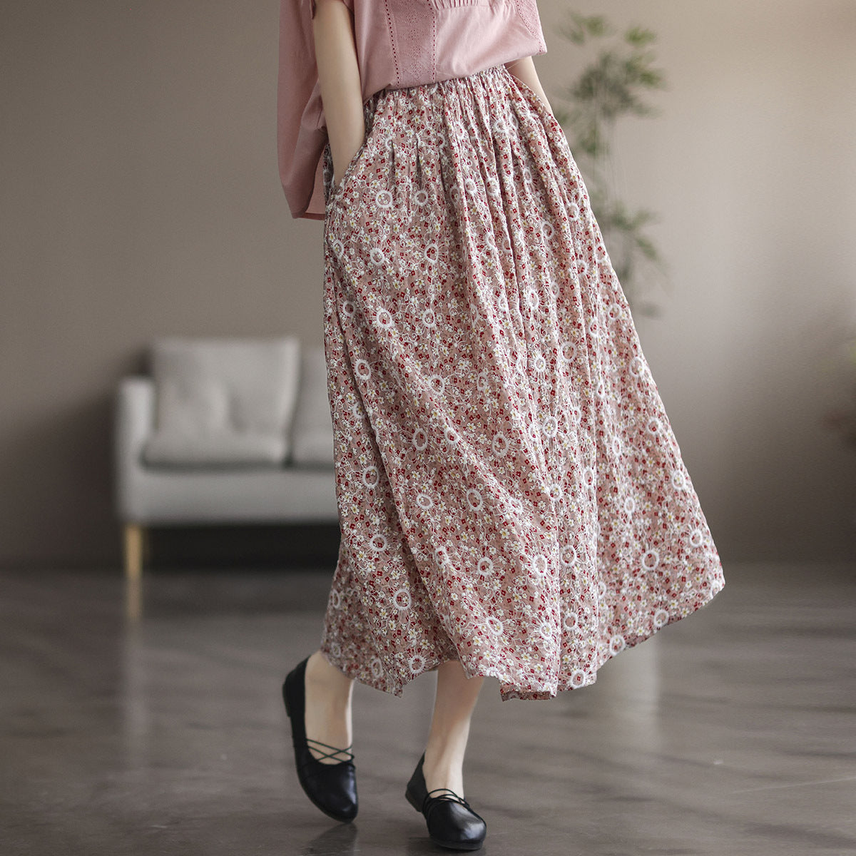 Effortlessly Elegant Garment with a Timeless Design