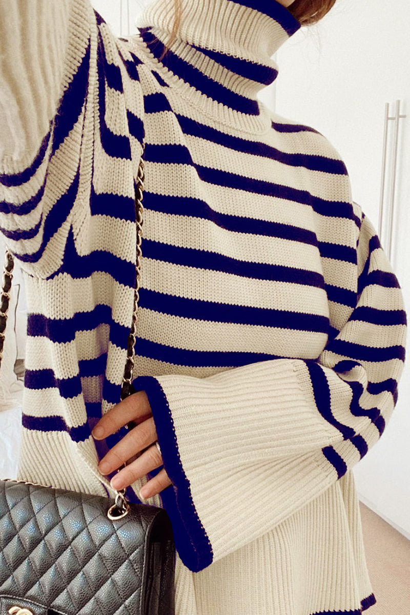 A Vintage Style Top with Delicate Timeless Details
