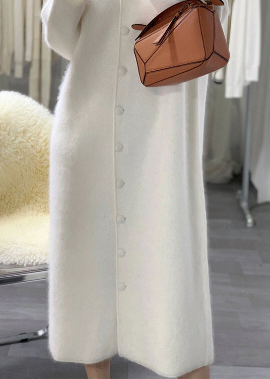 Beautifully Finished Coat in a Timeless Design