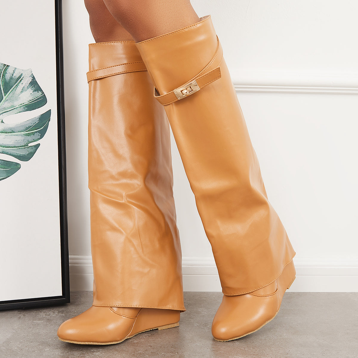Graceful Orthopedic Boots for Modern Look