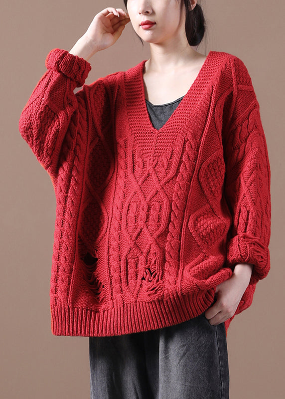Well Tailored Sweater with a Graceful Silhouette