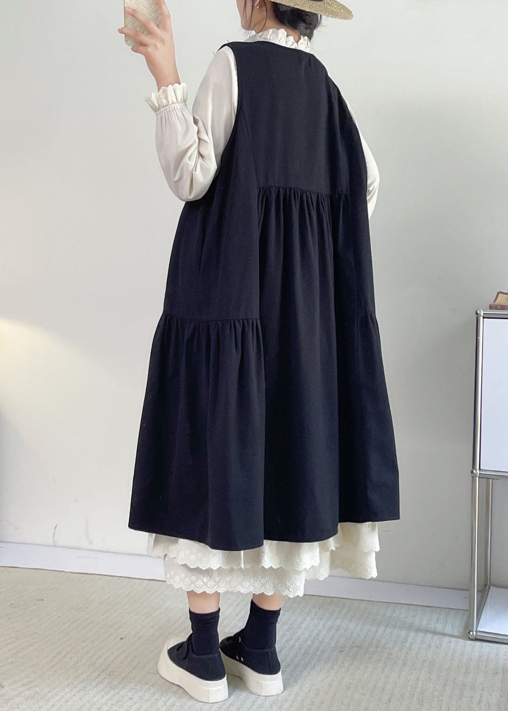 Well Tailored Dress with a Graceful Silhouette