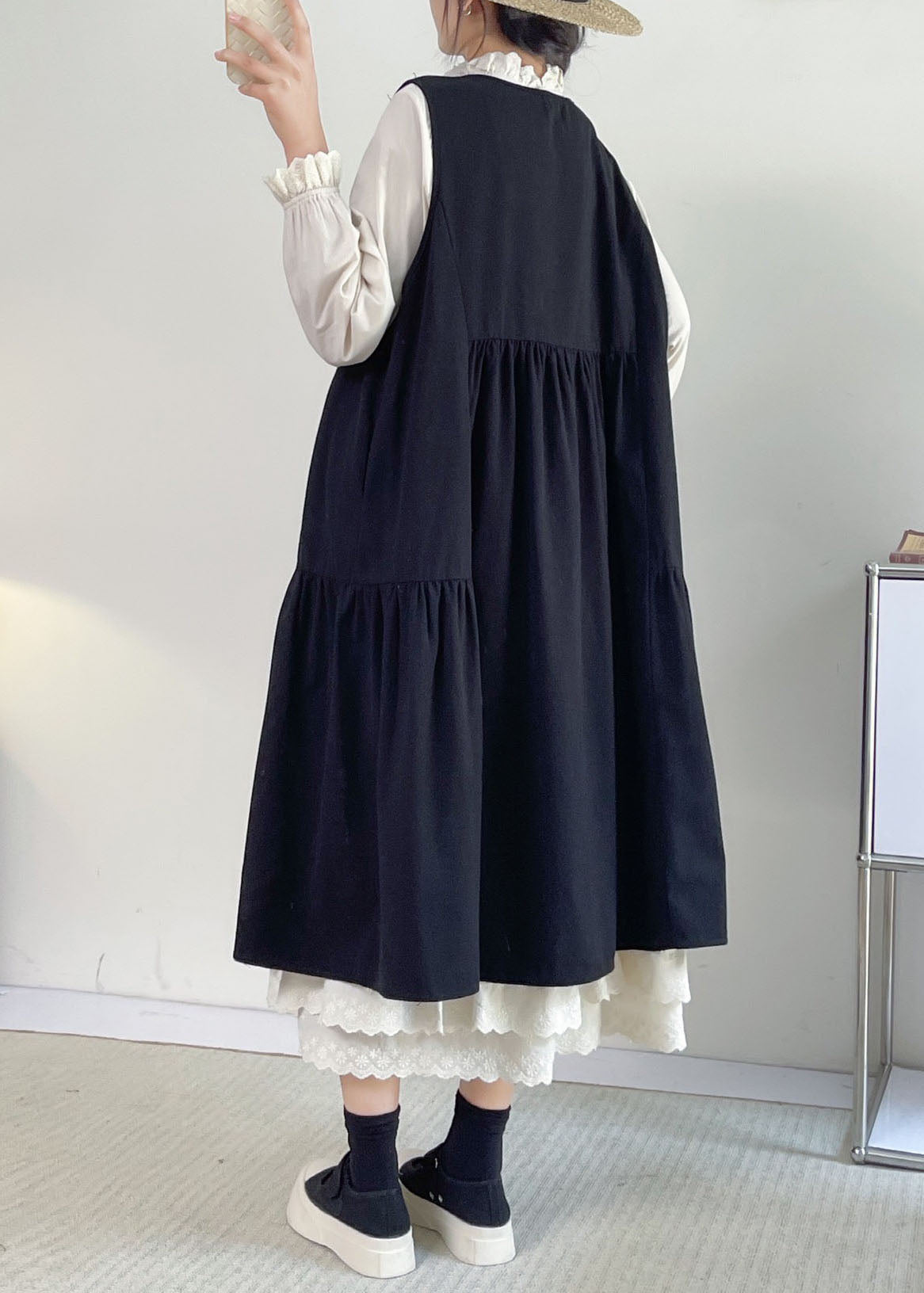 Well Tailored Dress with a Graceful Silhouette
