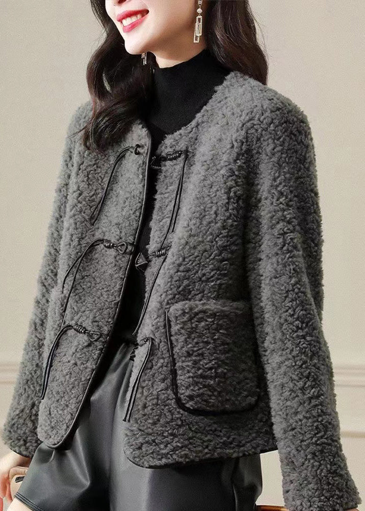Classic Vintage Coat with a Flattering Fit
