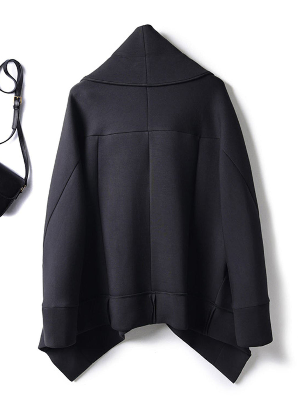 Effortlessly Elegant Coat with a Timeless Design