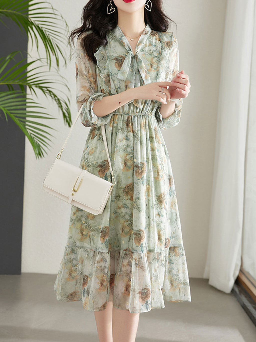 Sophisticated Dress with a Clean Classic Look