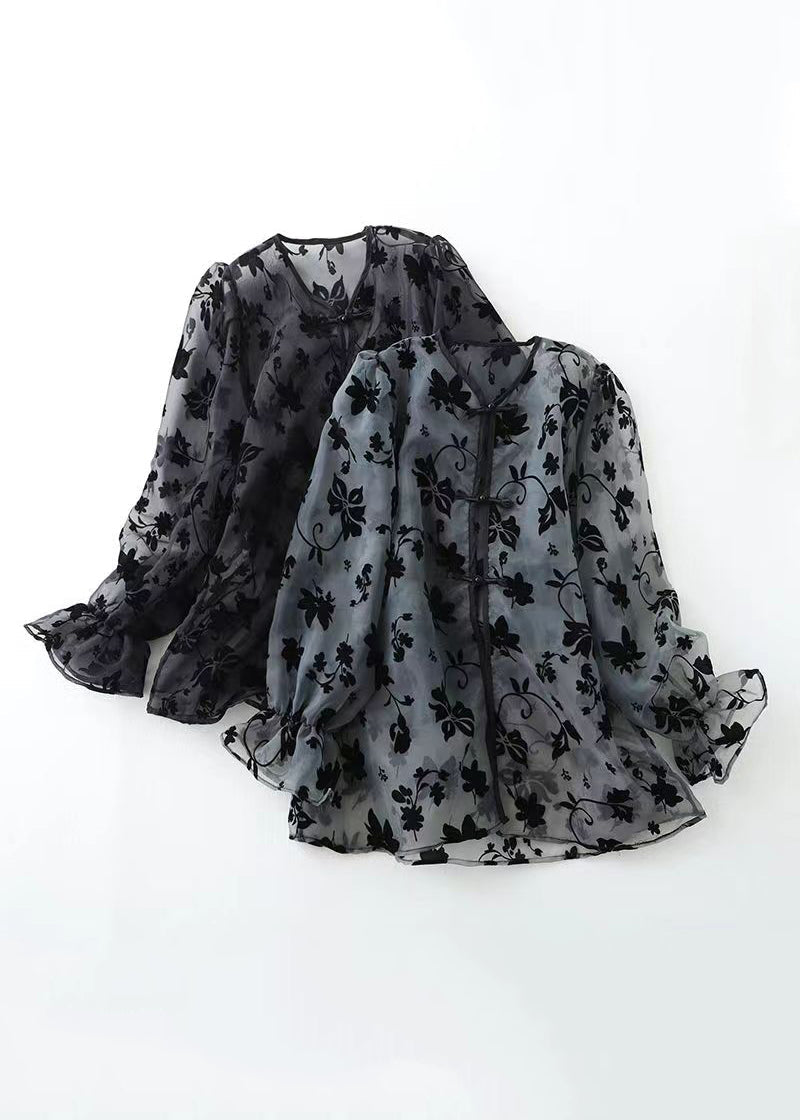 Beautifully Finished Blouse in a Timeless Design