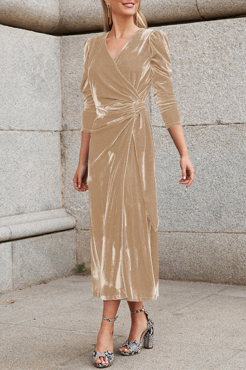 Sophisticated Dress with a Clean Classic Look
