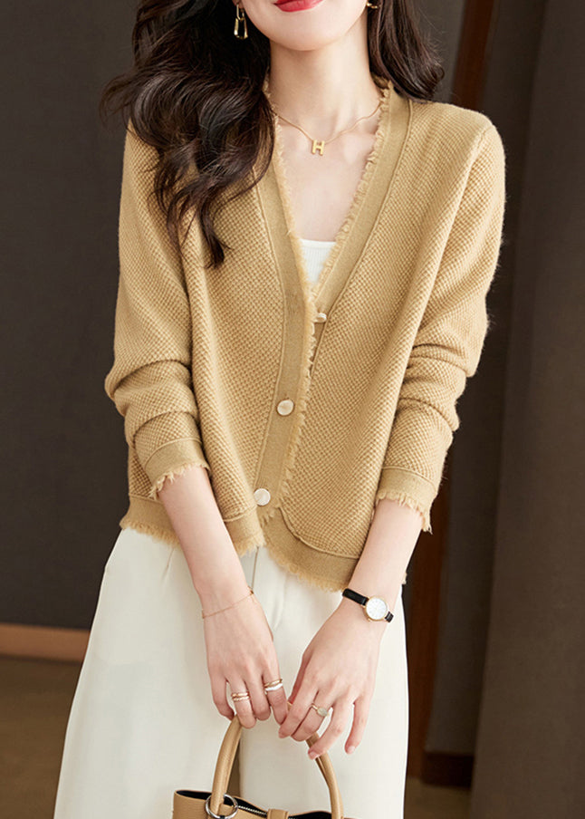 Classic Vintage Cardigan with a Flattering Fit