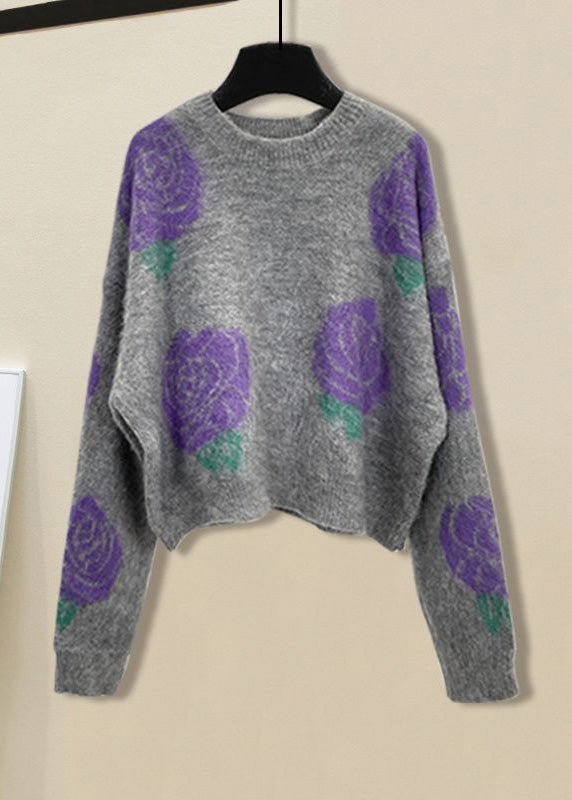 Well Tailored Sweater with a Graceful Silhouette