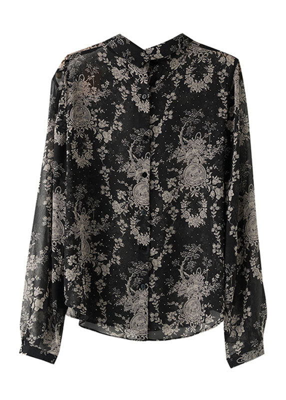 A Vintage Style Top with Delicate Timeless Details