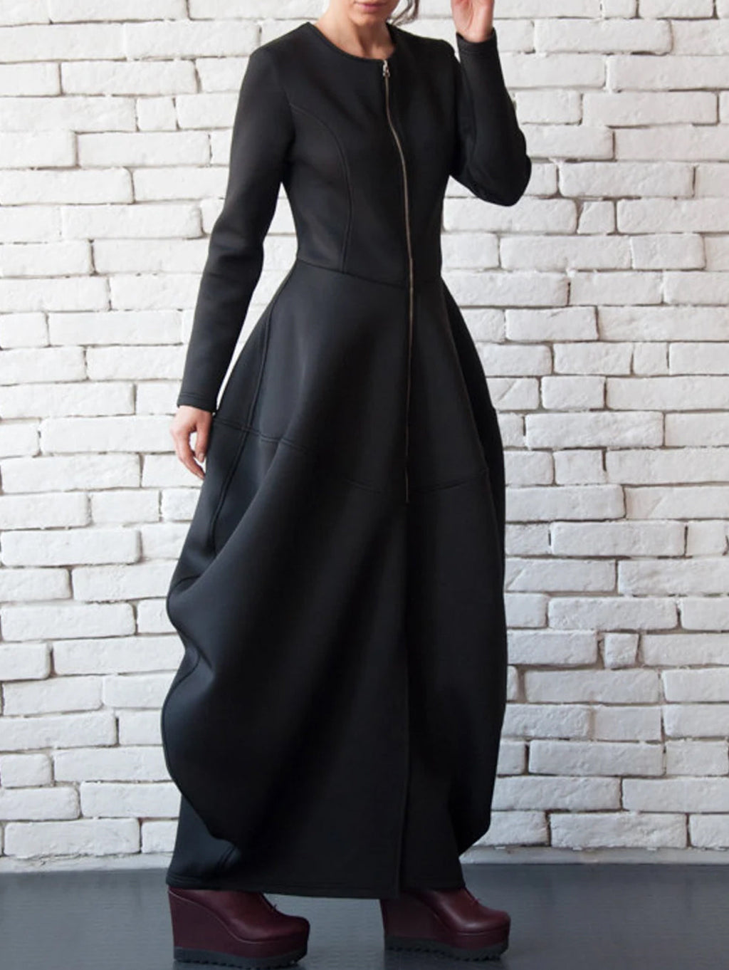 Sophisticated Dress with a Clean Classic Look