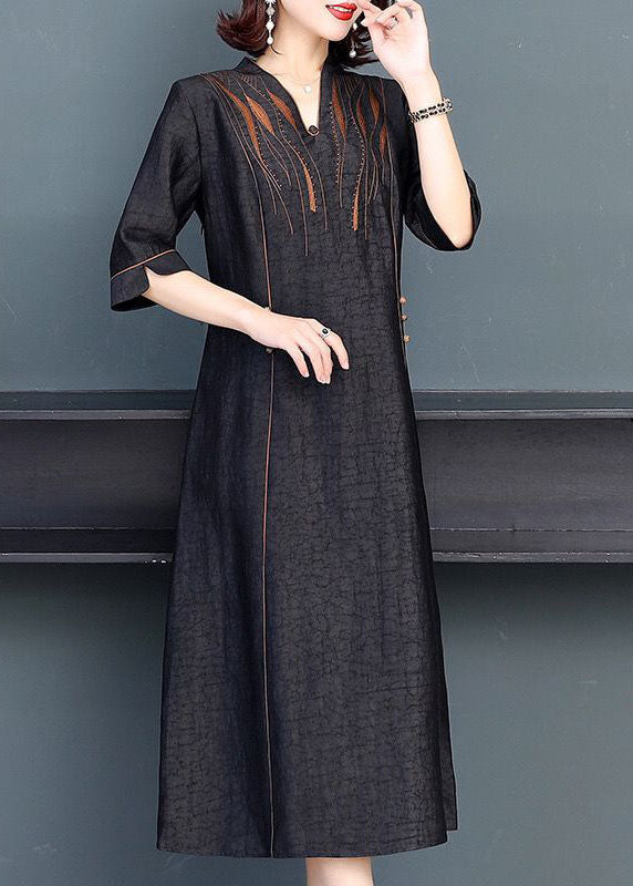 Beautifully Crafted Dress in a Classic Style
