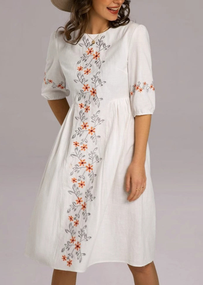 Classic Vintage Dress with a Flattering Fit