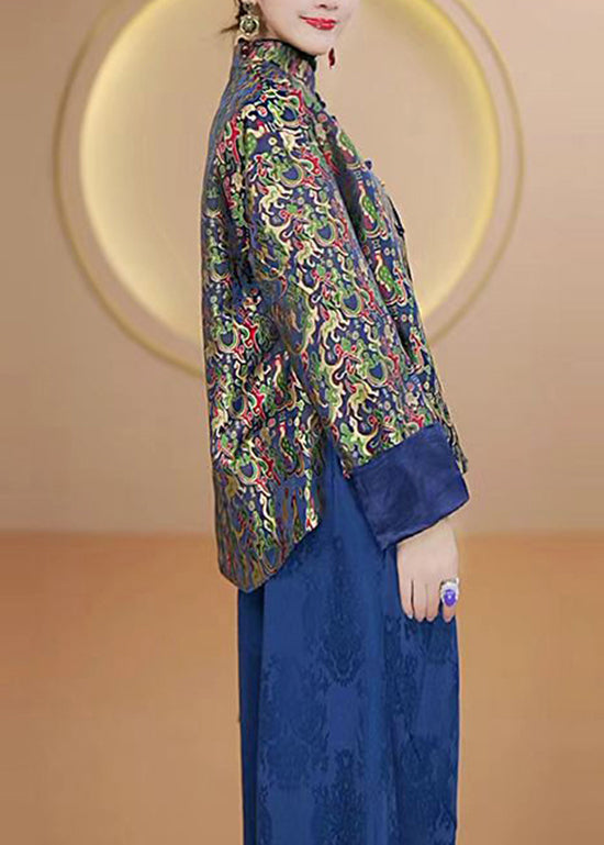 Classic Vintage Coat with a Flattering Fit