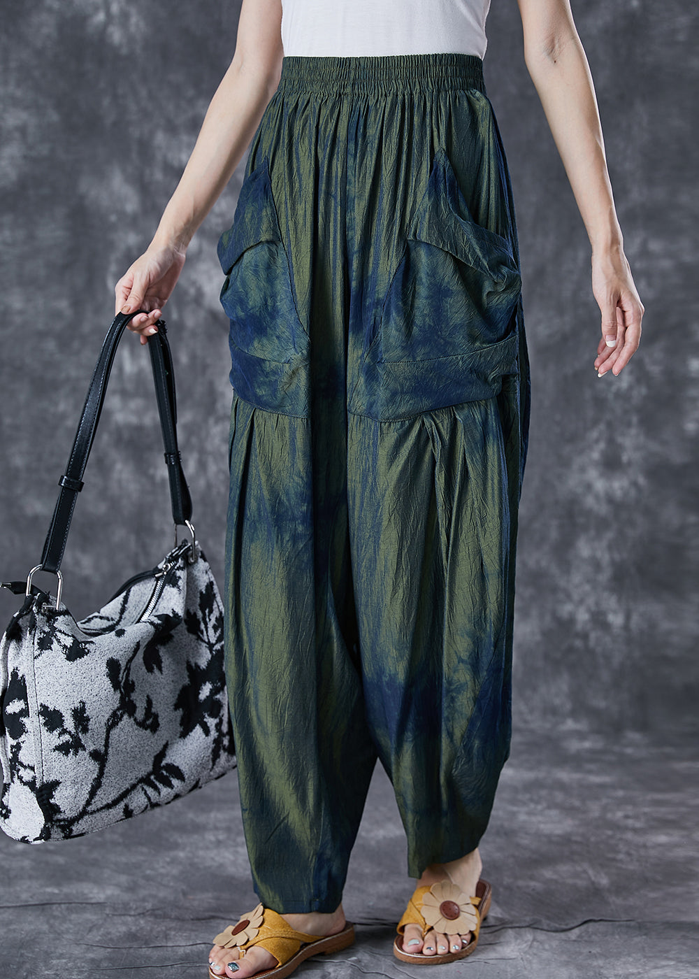Classic Vintage Pants with a Flattering Fit