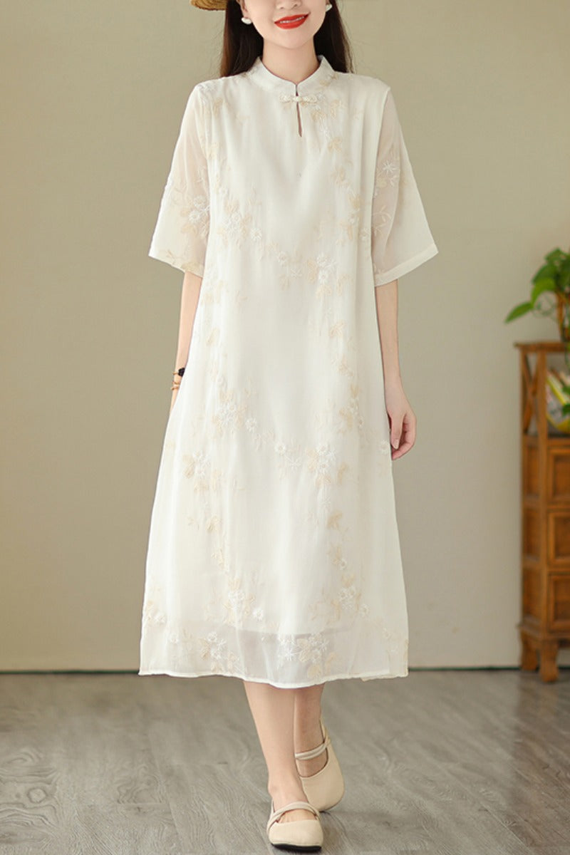 Classic Vintage & Enduringly Stylish Dress