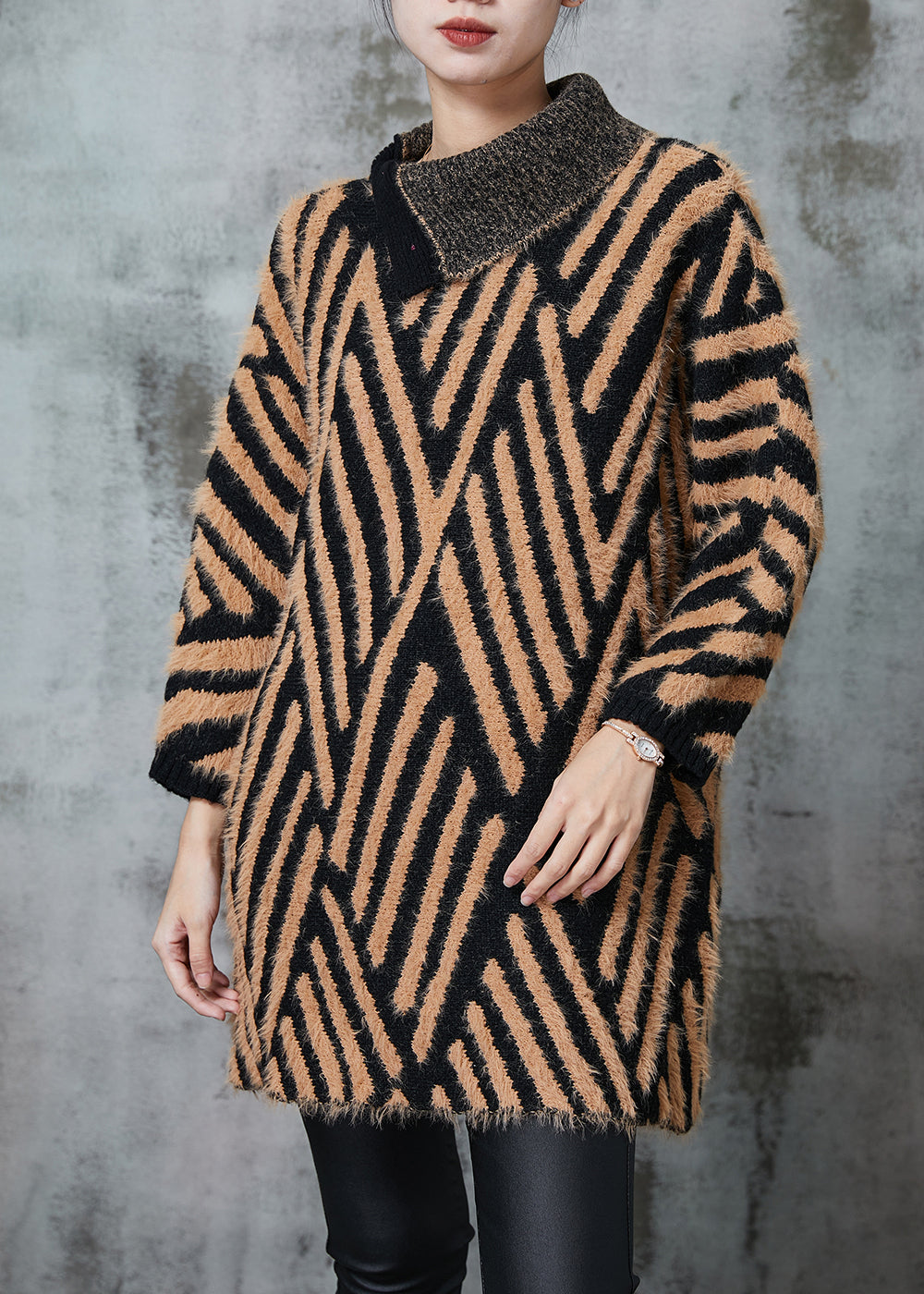 Beautifully Finished Sweater in a Timeless Design