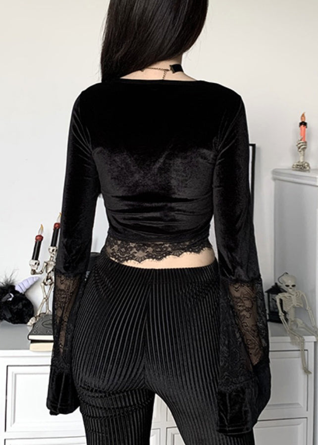 Polished Top with an Effortless Classic Look