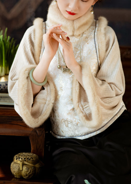 A Vintage Style Top with Delicate Timeless Details