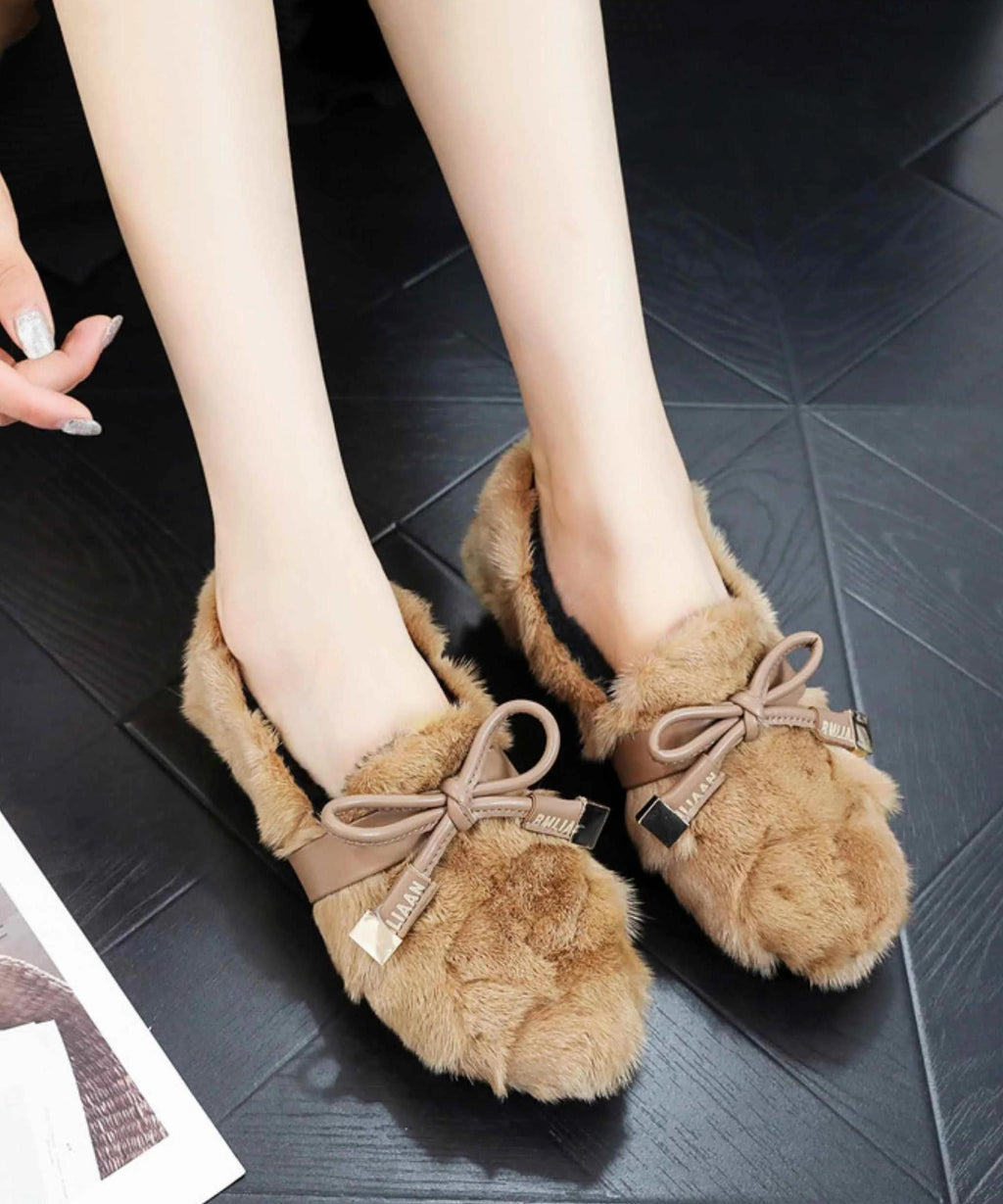Chic Orthopedic Loafers with Unique Design
