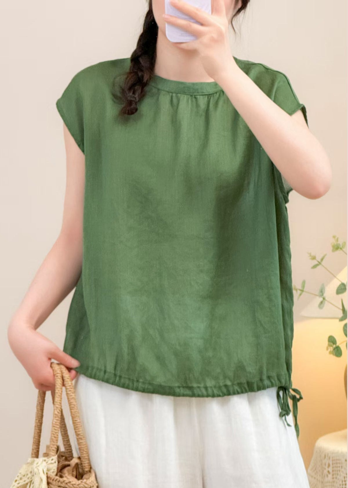 Well Tailored Shirt with a Graceful Silhouette