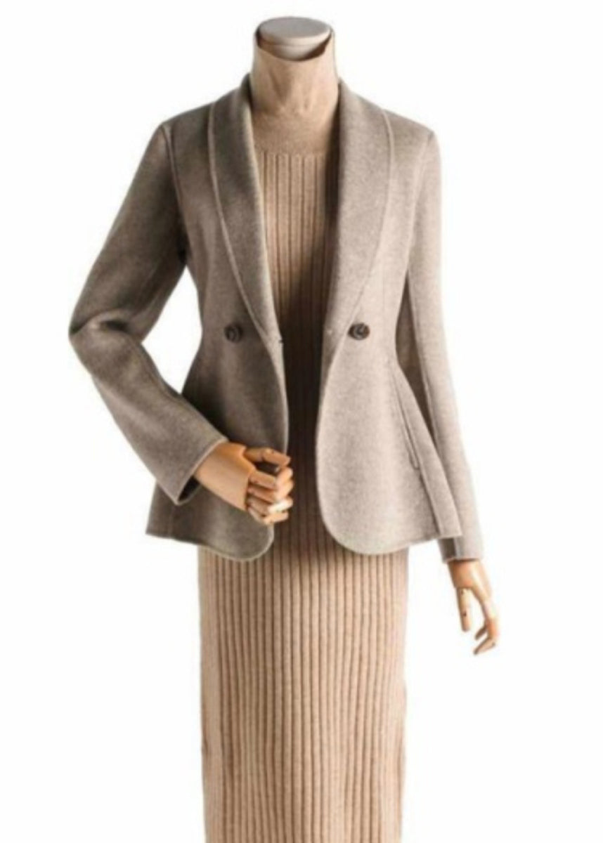 Classic Vintage & Enduringly Stylish Coat