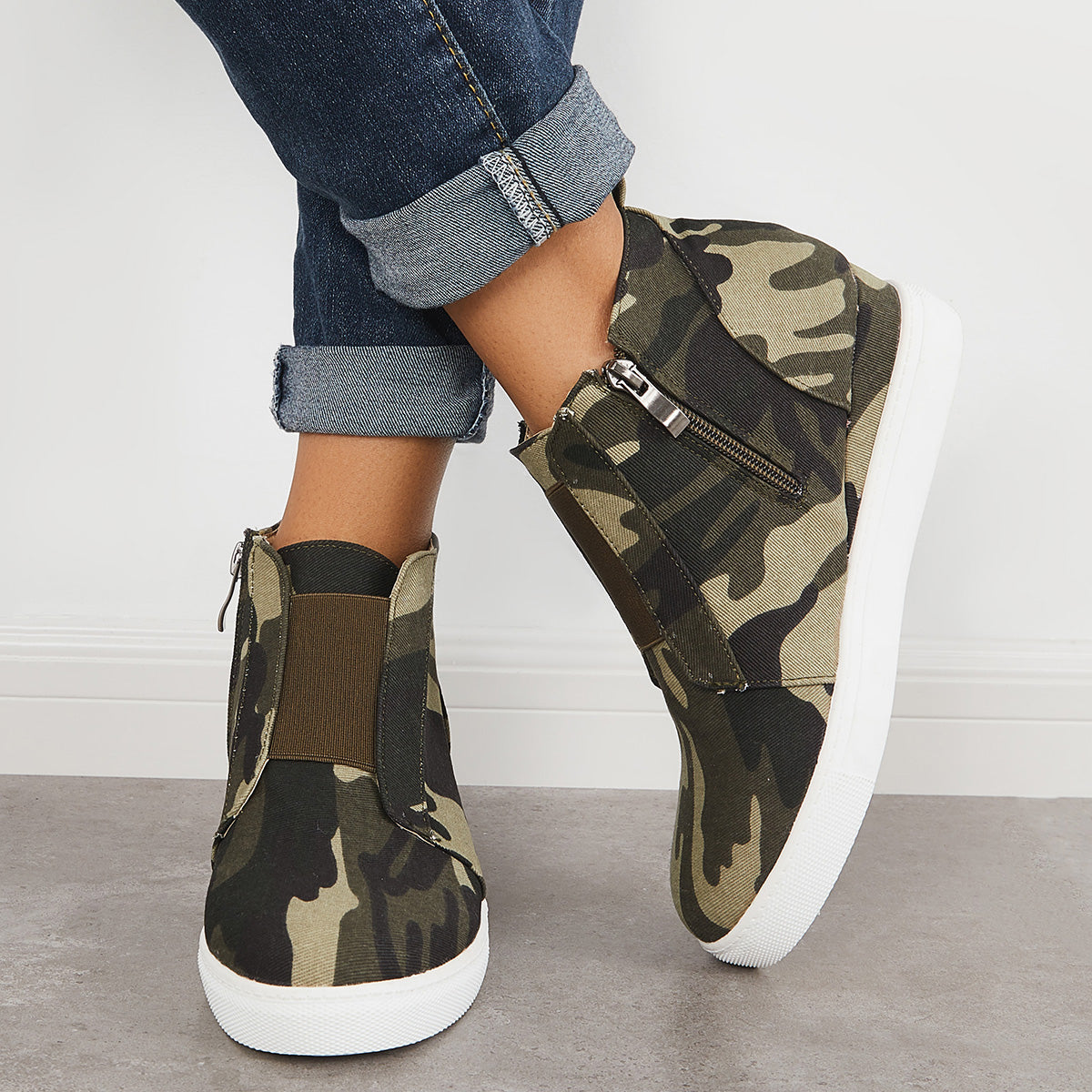 Graceful Orthopedic Sneakers for Modern Look