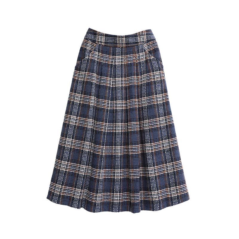 A Vintage Style Garment with Delicate Timeless Details