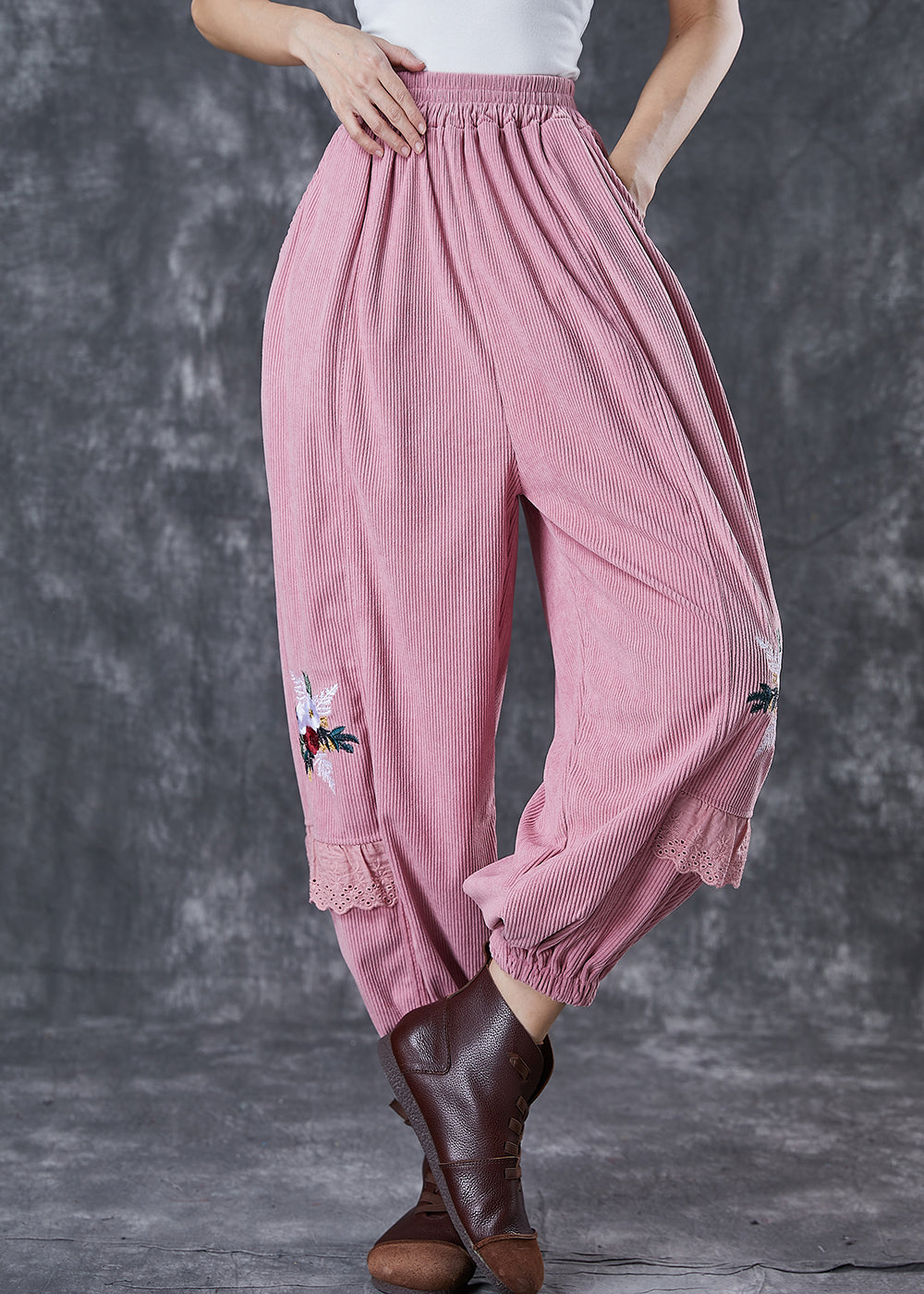 Elegantly Styled Pants for Everyday Wear
