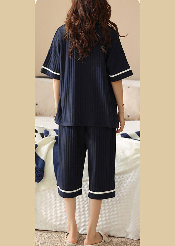 Finely Styled Garment with a Classic Vintage Look