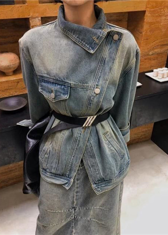 Beautifully Finished Coat in a Timeless Design