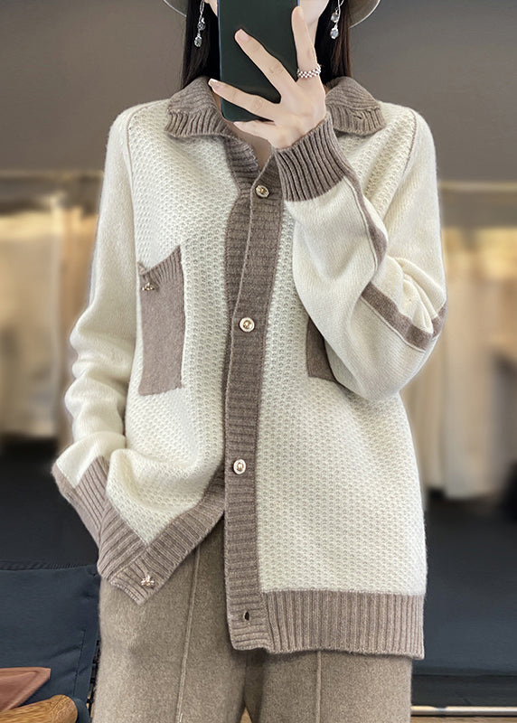 Effortlessly Elegant Coat with a Timeless Design