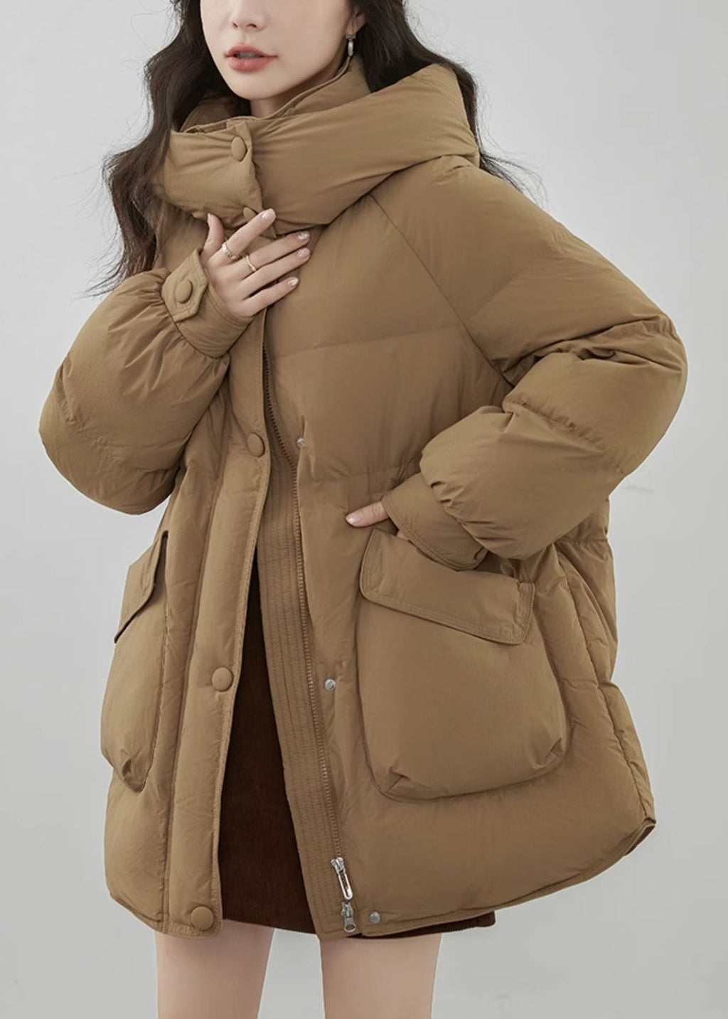 Well Tailored Coat with a Graceful Silhouette