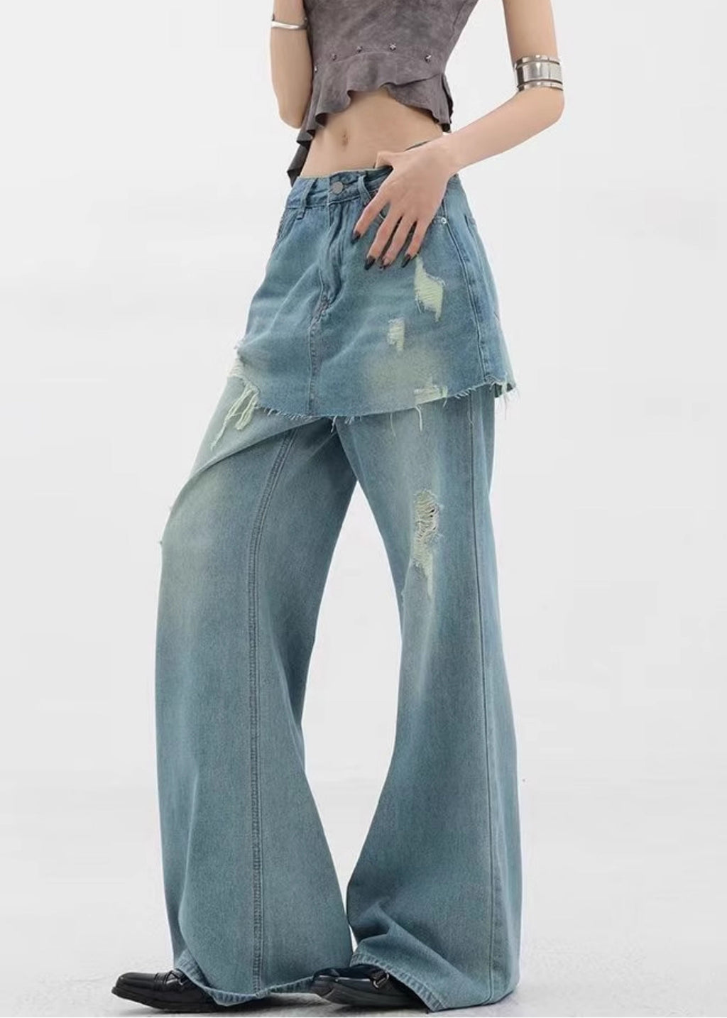 Well Tailored Pants with a Graceful Silhouette