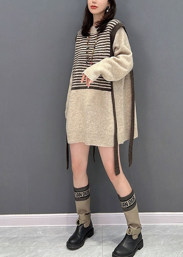 Classic Vintage Sweater with a Flattering Fit