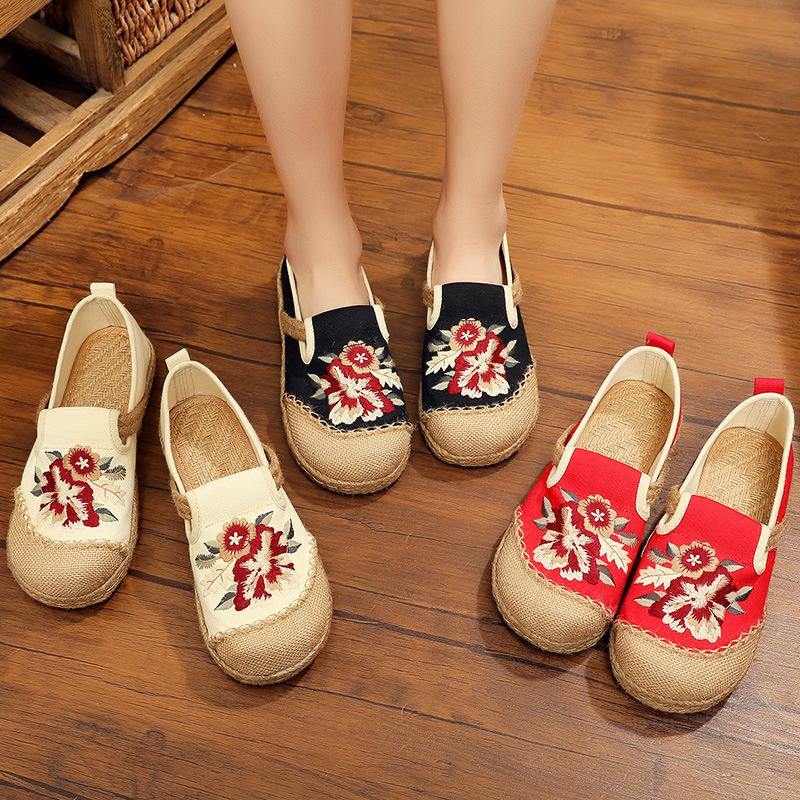 Comfortable Orthopedic Flats for Daily Wear